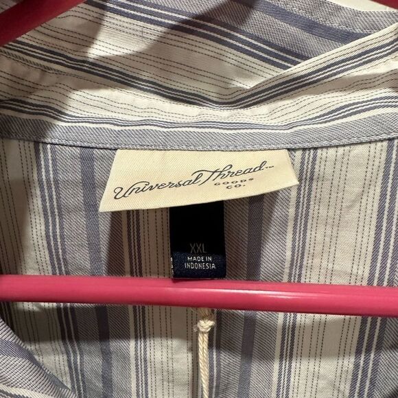 Universal Thread XXL short sleeve button down shirt - Picture 3 of 5